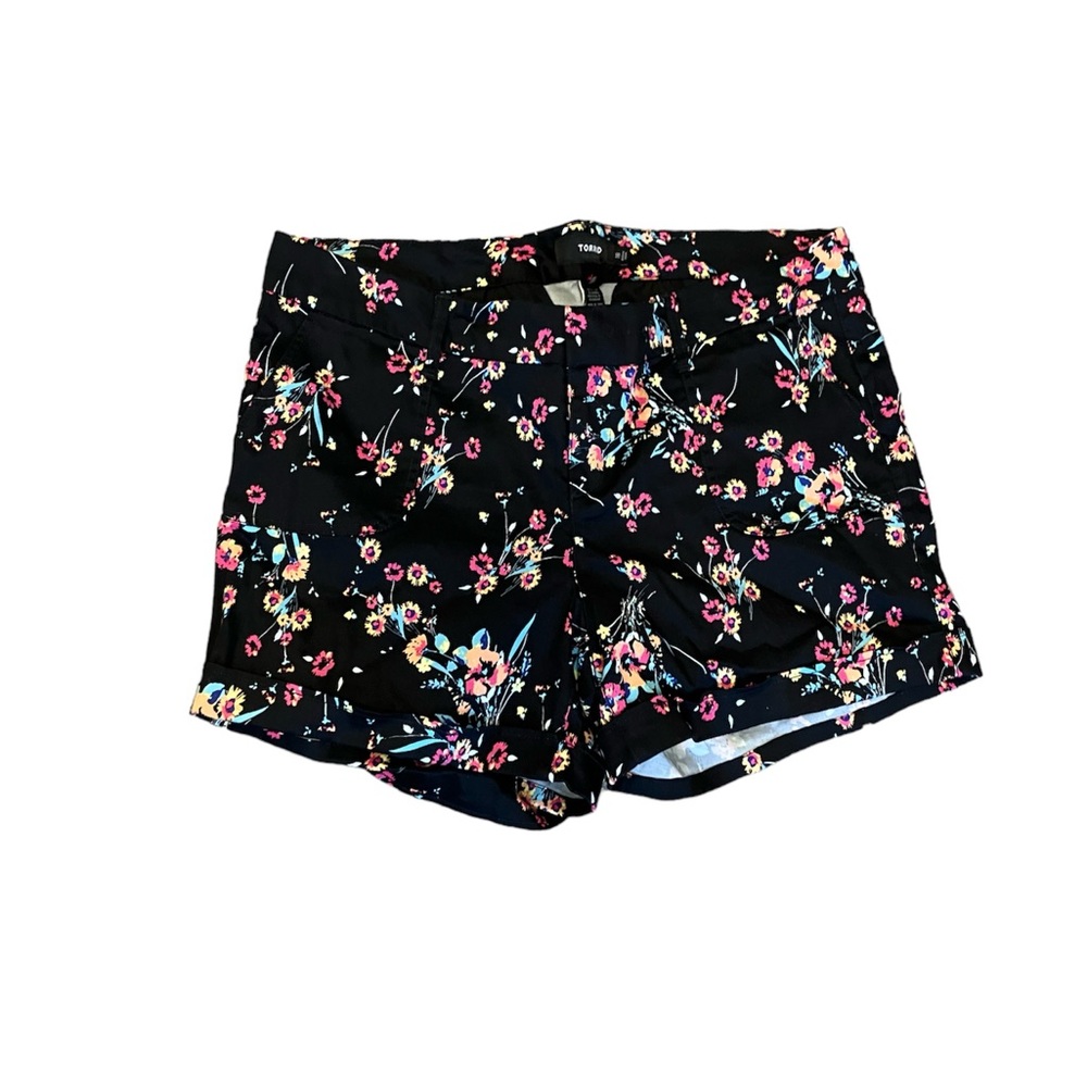 New Torrid black flower shorts size 18